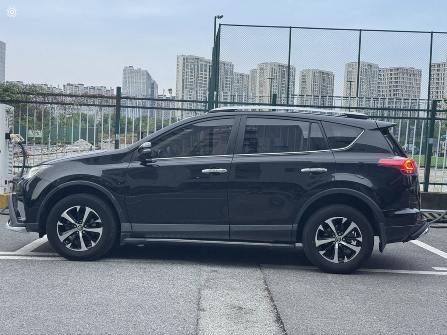 2016 Toyota RAV4 2.0 CVT FWD — exact listing vehicle