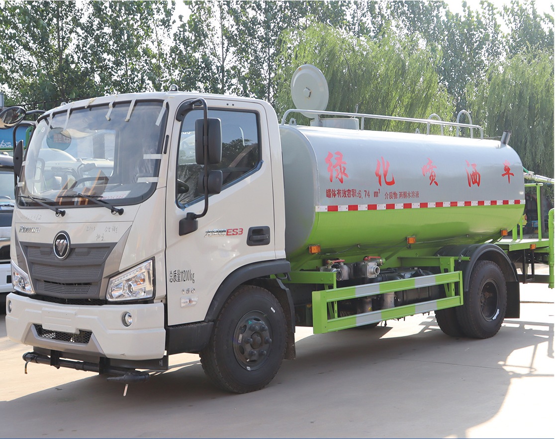 Da Jingang ES3 Water Sprinkler Truck
