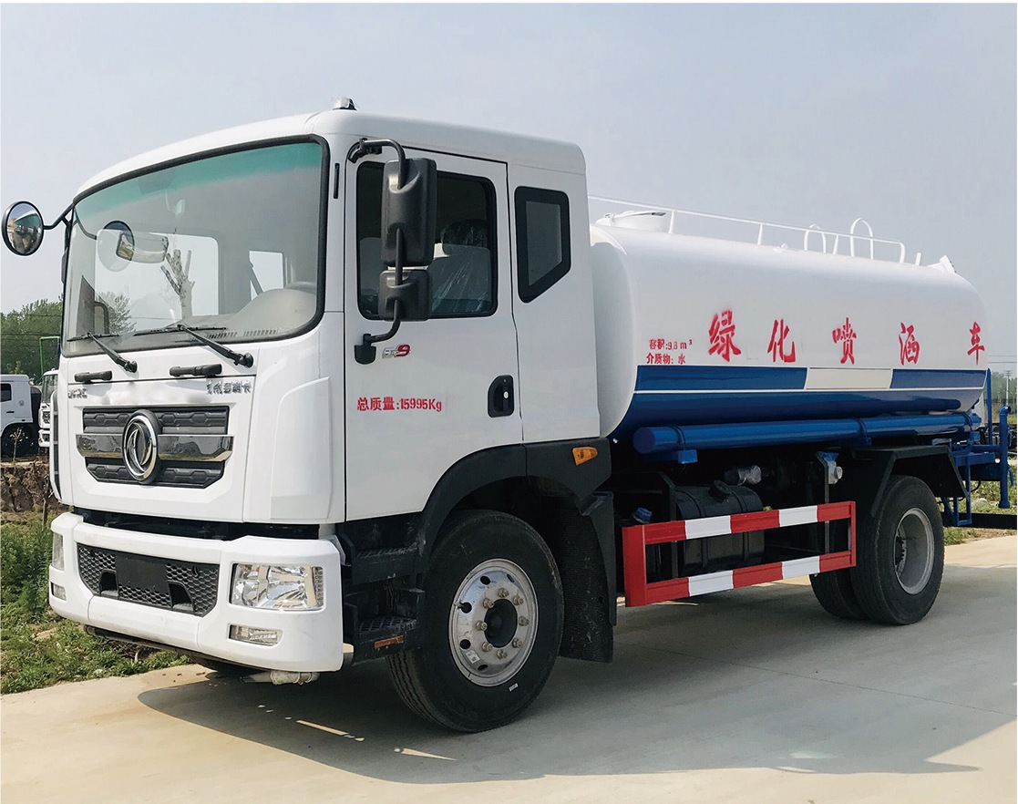 Dongfeng D9 Water Sprinkler Truck