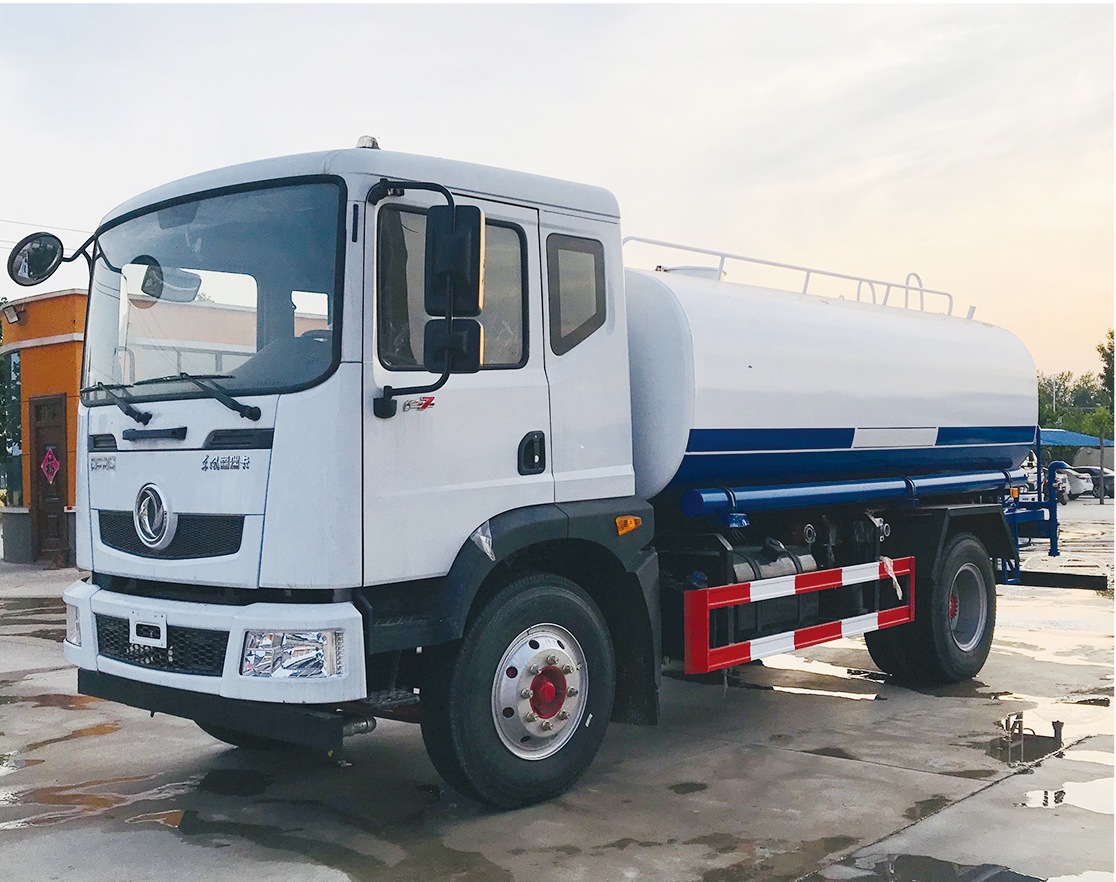 Dongfeng Furuika F7 Water Sprinkler Truck